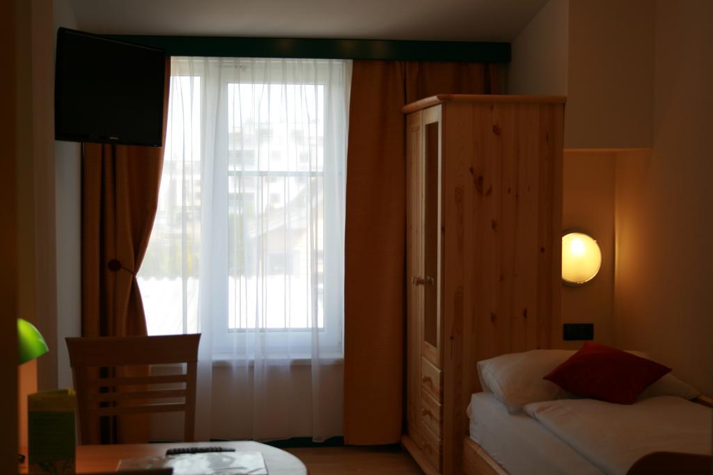 Hotel Asperner Loewe Viena Habitación foto